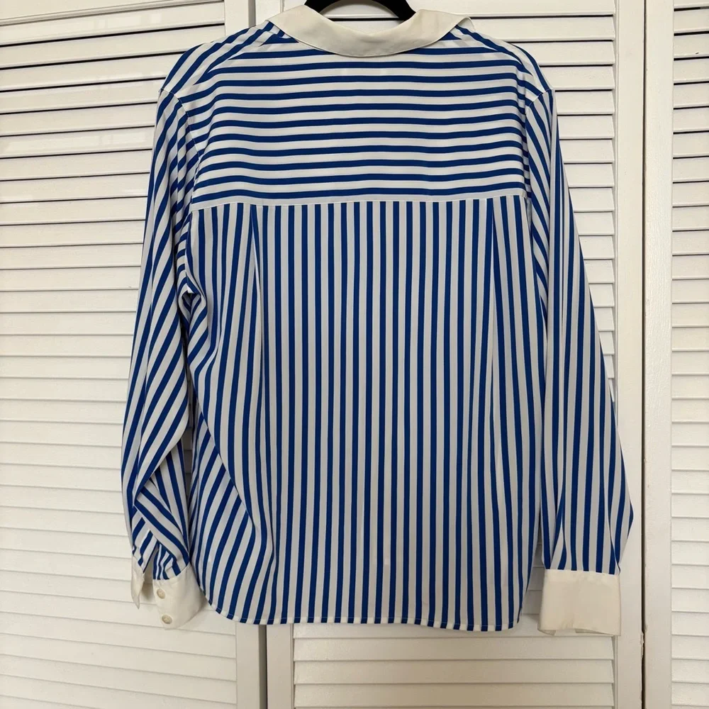 Vintage Liz Claiborne Blue and White Striped Button Down Shirt - Picture 2 of 3